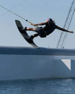 Follow 2022 Unity Men's Jacket - Black