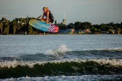 Hyperlite 2025 Divine Jr. Wakeboard