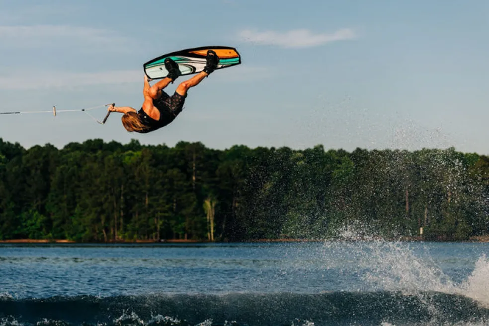 Liquid Force 2025 Trip Wakeboard | Index 6R Bindings